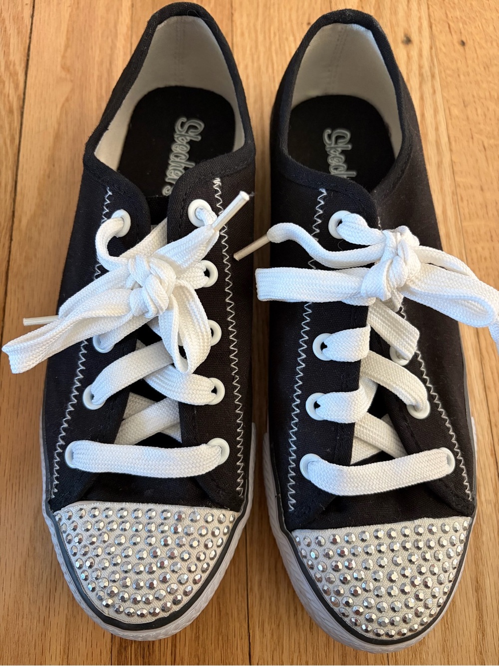 Sketchers Stylish black canvas cali sneakers size 7.5